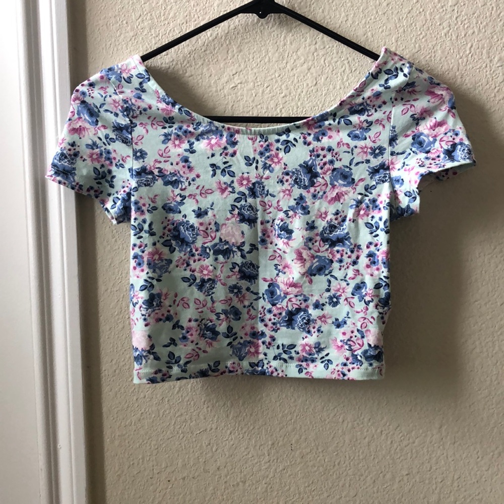 Crop top